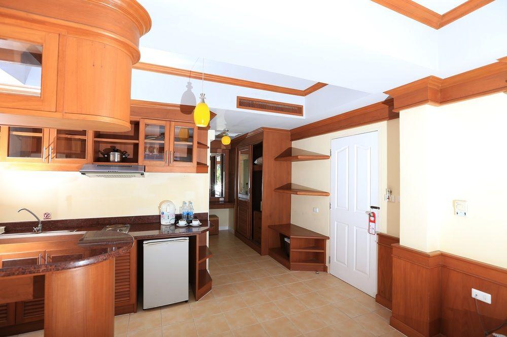 Chaba Kata Beach Hotel Extérieur photo