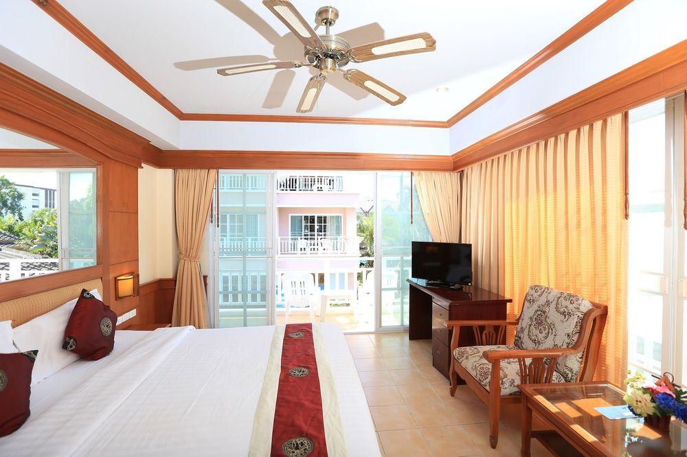 Chaba Kata Beach Hotel Extérieur photo