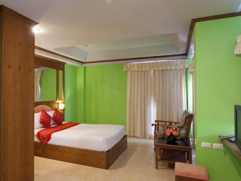 Chaba Kata Beach Hotel Extérieur photo